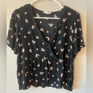 Cute flower top!!